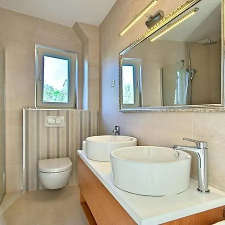 Villa Barbara With Pool Comfortable Selina