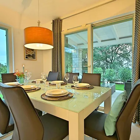 Barbara With Pool Comfortable Villa *