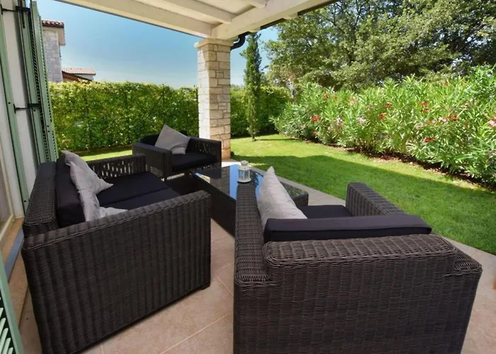 Vila Barbara With Pool Comfortable